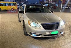 Chrysler 200